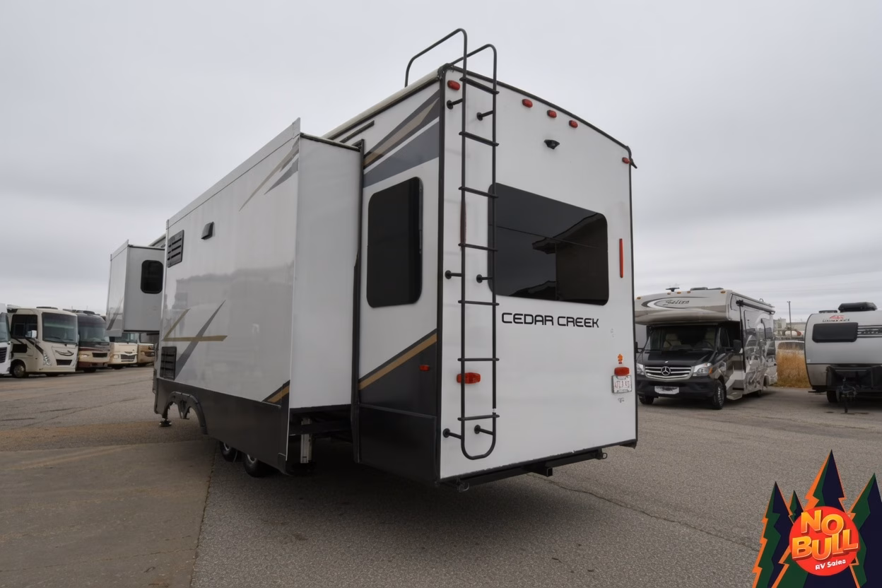 Open Luxury Fifth Ready to Roll - $188/wk—ON SALE - Image 4