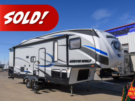 Family Fifth w/ Rear Bunks & Camp Kitchen - SOLD
