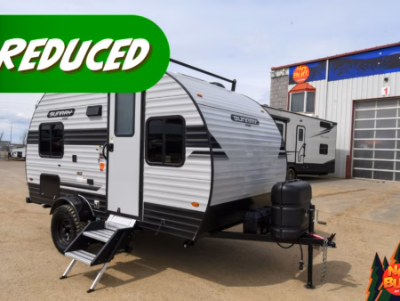 Compact No-Slide Unit w/ Wet Bath & Solar - $50/wk—ON SALE