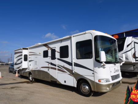 Spacious & Cozy Class A w/ Pantry - $106/wk