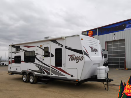 Well-Maintained No-Slide Rear Bunk Towable - $54/wk