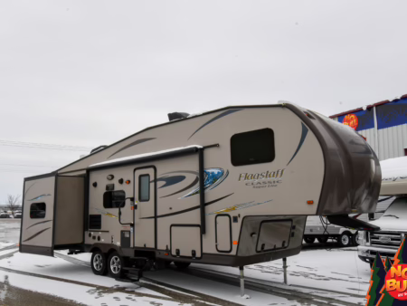 Rear Bunkhouse Fifth w/ 1.5 Bath - $84/wk