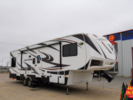 2-Slide Toy Hauler w/ Electric Bunk - $153/wk