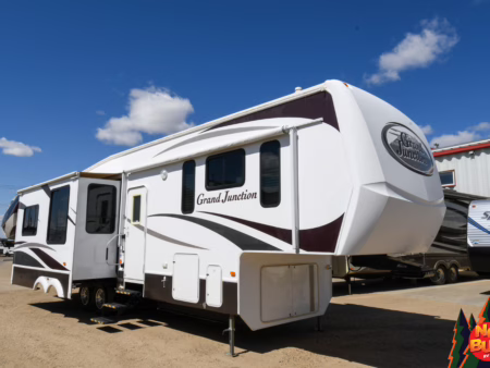 Spacious Cabin-Like Fifth - $90/wk