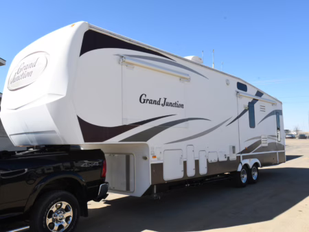 2008 Grand Junction 335TLR
