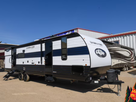 Unique Rear Bunk Model Bumper Pull - $120/wk