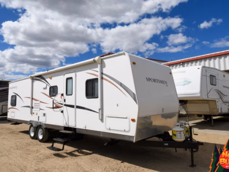 Well-Maintained Rear Bunkhouse Family Unit - $81/wk