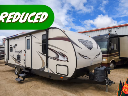 Single Slide Rear Living/Kitchen Towable - $84/wk—ON SALE