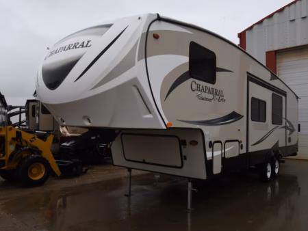 2015 Chaparral Lite 28BHS