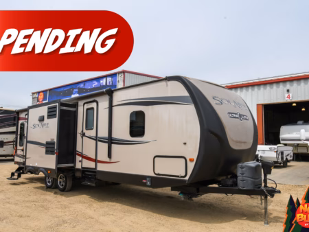 Dual Entry Couples' Unit w/ Lotsa Space - Pending