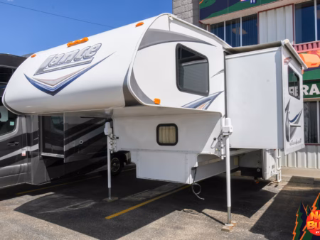 Side Entry Single Slide Truck Camper - $98/wk