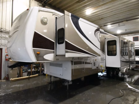 2007 Prairie Schooner P36FQS