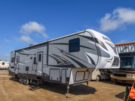 Dual Entry Toy Hauler Fifth Sleeps 8 - $171/wk