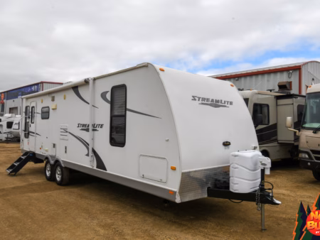 Rear Living Couples' Towable Sleeps 6 - $45/wk