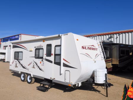 Rear Slide-Out Towable w/ Bunks - $32/wk