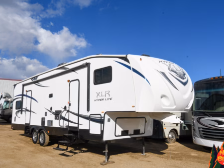 Spacious Dual Entry Toy Hauler Fifth - $90/wk